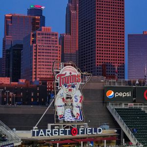What does Steven Silton say to those who fear Minneapolis?