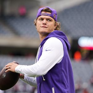 Did the Vikings fail JJ McCarthy, and Gophers with a nice win over the weekend.