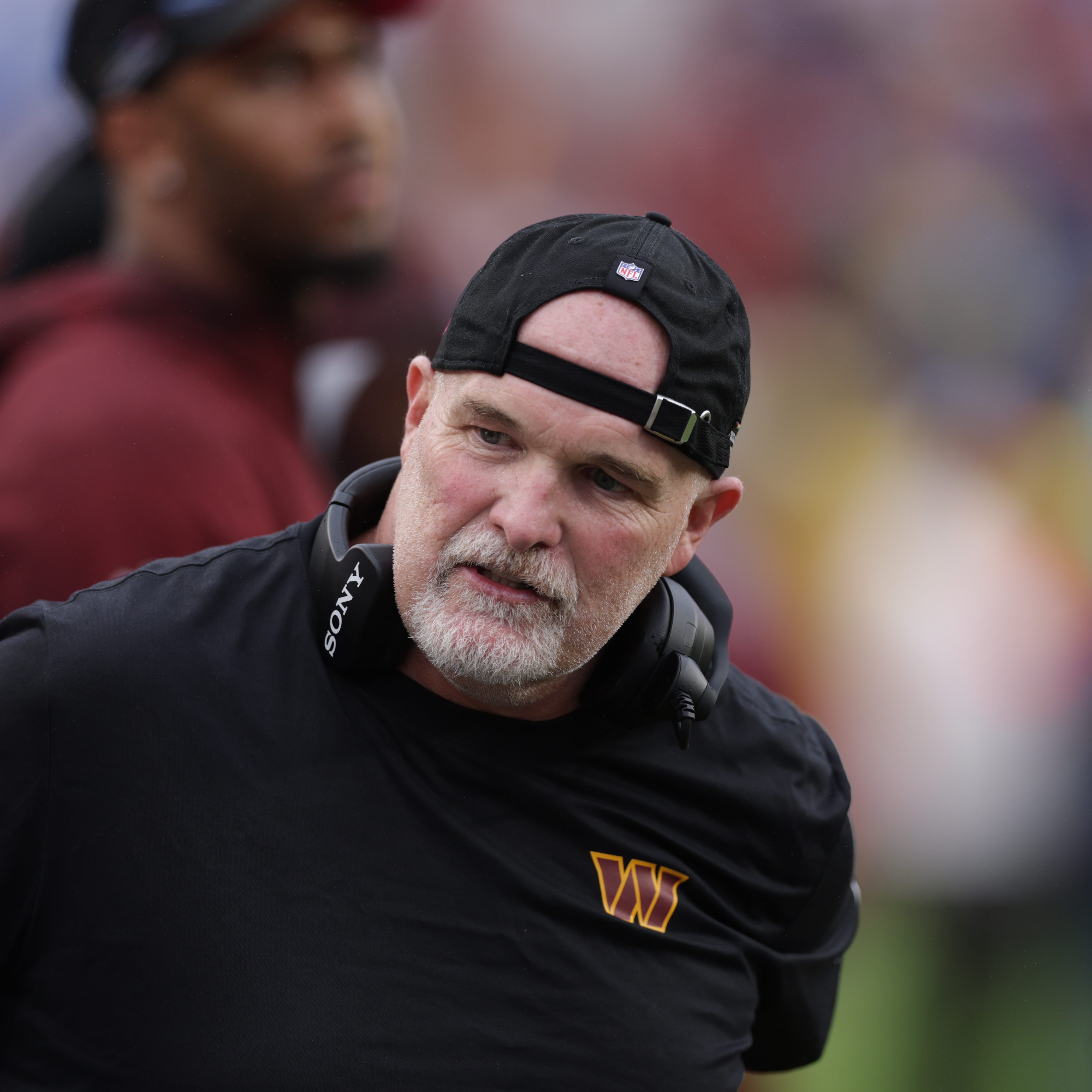 "Around the NFL", Gopher deja vu, and Daniel House