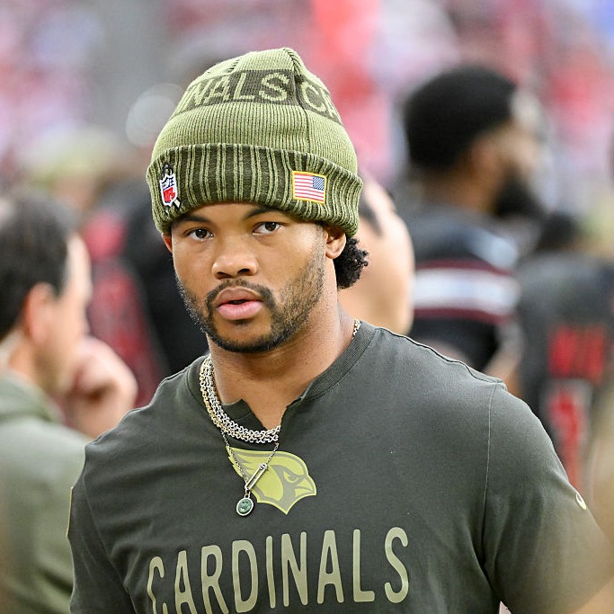 Vikings sign Kyler Murray