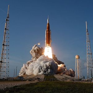 The DeRush-Hour Headlines: Artemis' Minnesota Connection