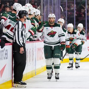 Dave Schwartz on sports - the Wild are getting hot headed into the playoffs