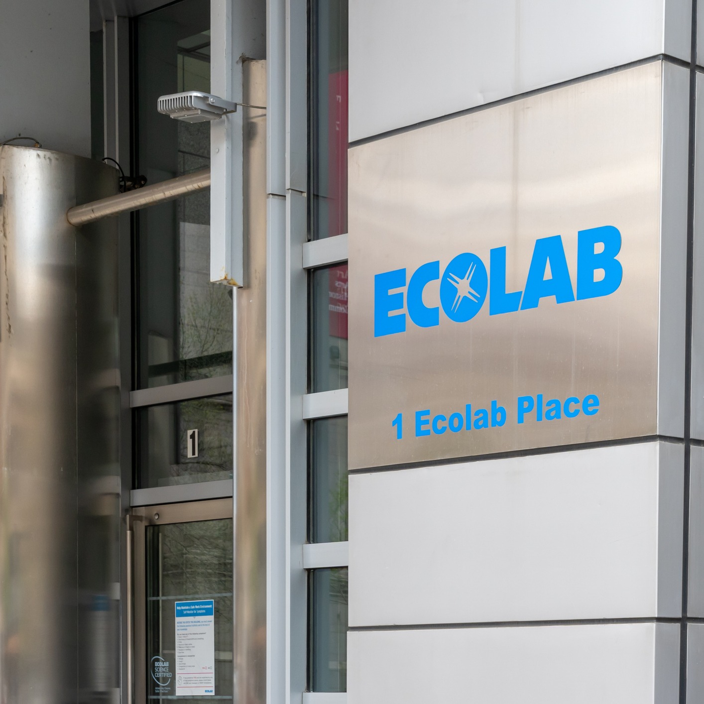 Data Centers Are Water Guzzlers: Ecolab's CEO Wants To Change That