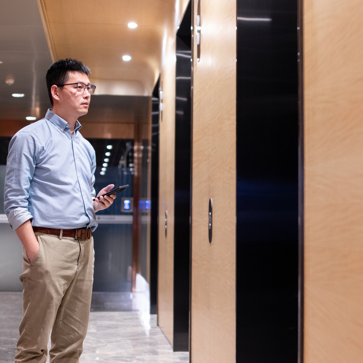 Thursday Hour 1: elevator etiquette & societal understandings and what you're missing with body language