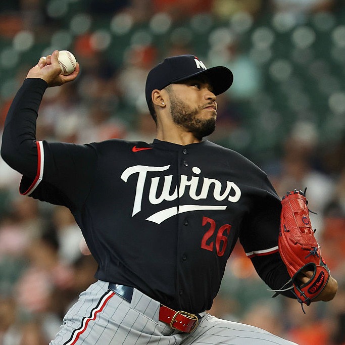 Twins Look for Fireworks in New York