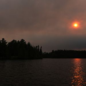 What are some misconceptions about evacuating children from smokey/fire conditions?