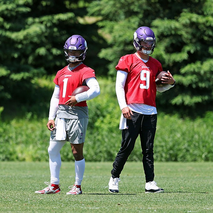 Alec Lewis on the opening of Vikings training camp