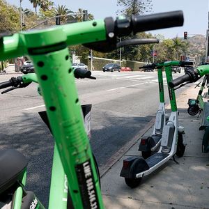Monday Hour 1: lighten up on the "scooter takeover" and a primary preview with Abou & Amy
