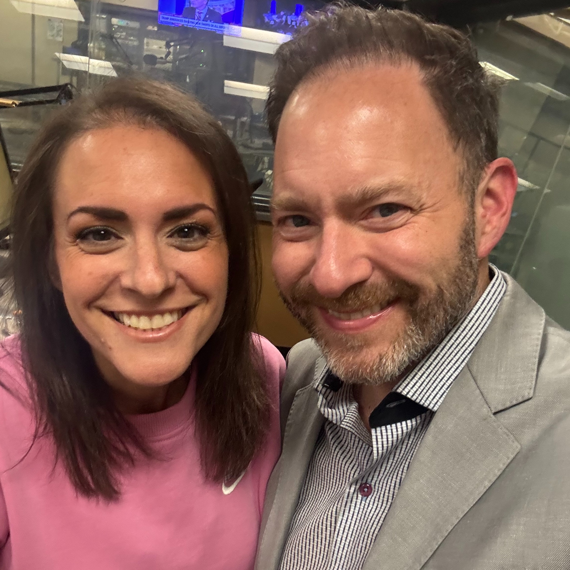 TV anchors gone wild! - Tracy Perlman