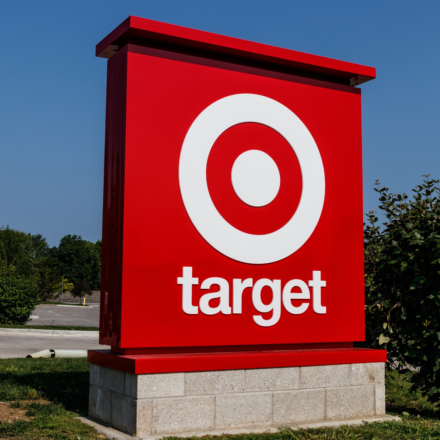 Hour 2: Kate Raddatz and Teachers Boycotting Target!