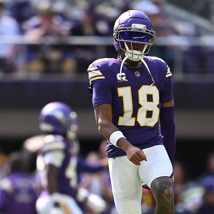 Can the Vikings get the offense going against Miami? - Emily Leiker