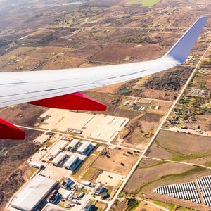 Thursday Hour 3: where do you go to see Fall colors? And do you go to the airport early to hang out?