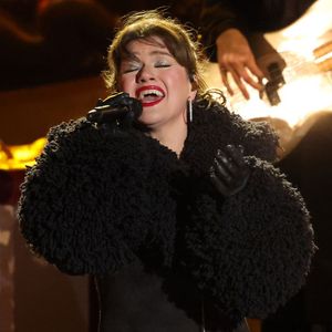 Monday Hour 2: Kelly Clarkson doesn't get it. And the Star Tribune has some interesting new polling data