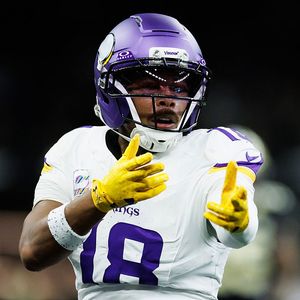Who should you root for in the baseball playoffs? And did the Vikings offense figure it out? - Dave Schwartz