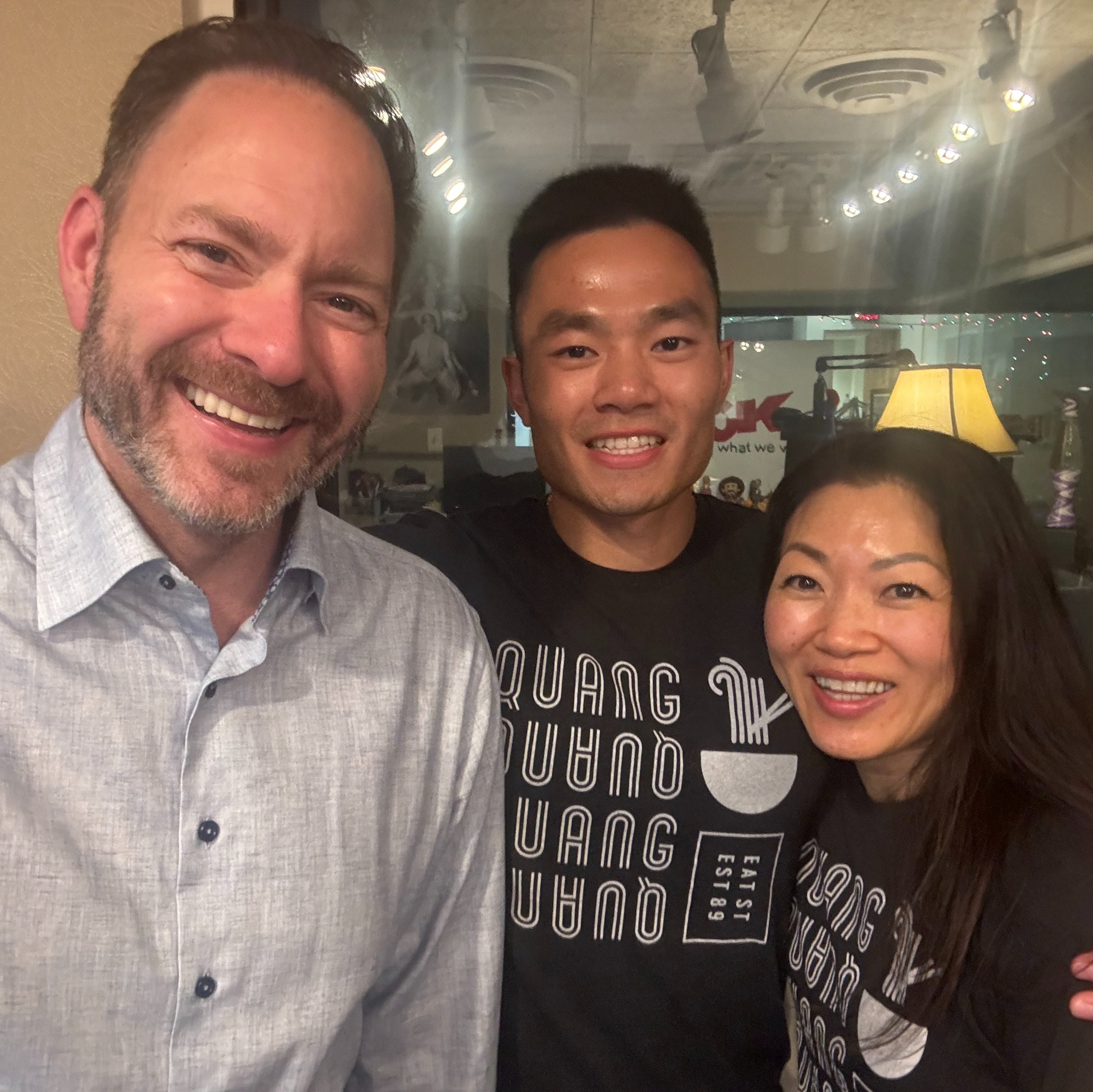 S3 - Episode 10 - Quang Restaurant