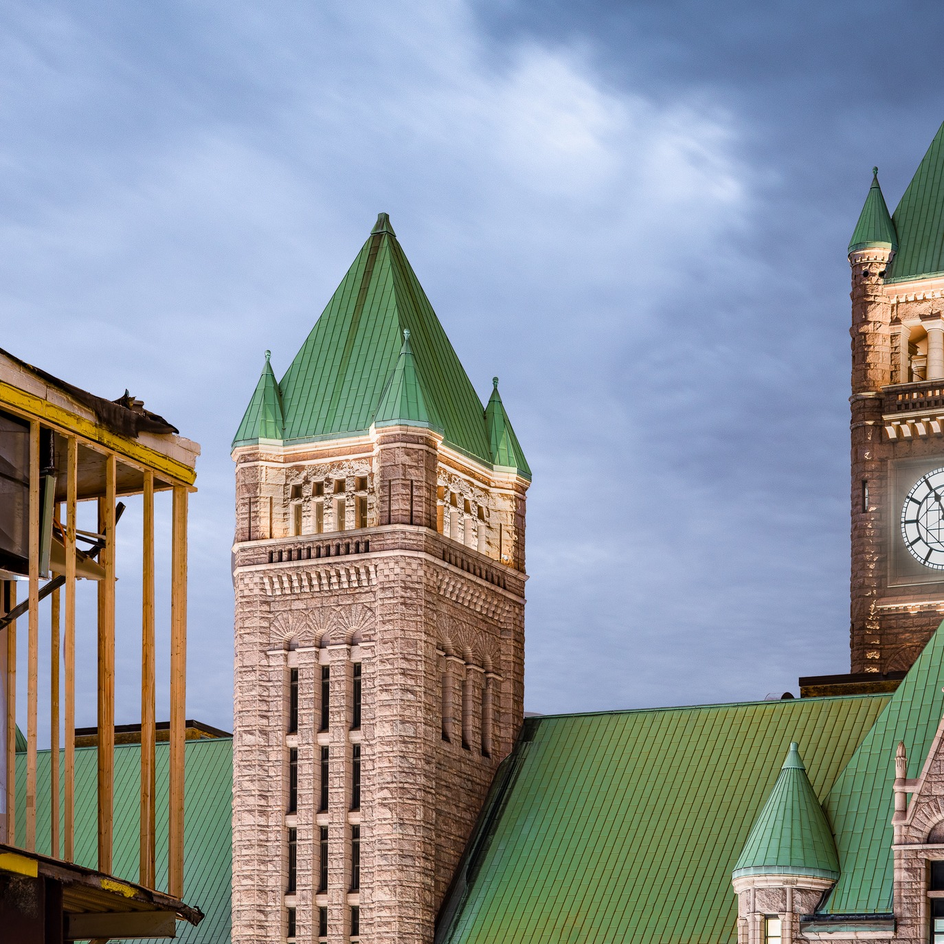 Chaos at the MPLS City Council during debate over international policy