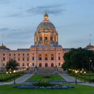 Should Minnesota consider redistricting?