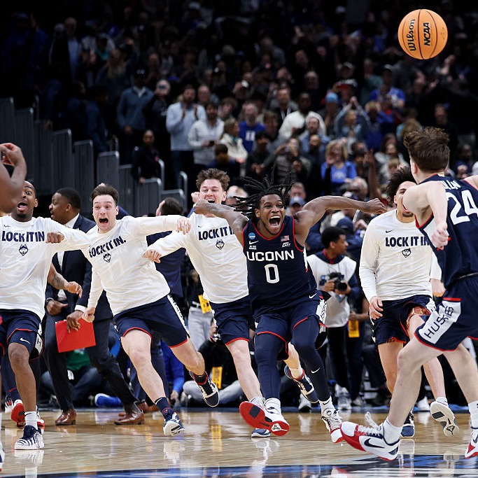 Elite Eight, Sports Remembrance, Gophers WBB with Chip Scoggins!