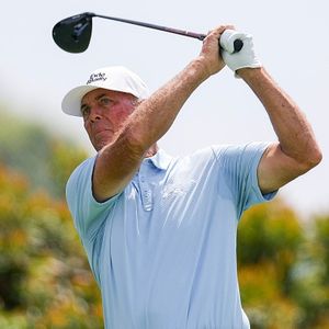 Even with the course's challenges, including 'diabolical' greens, Tom Lehman calls Shinnecock Hills his favorite course in the world