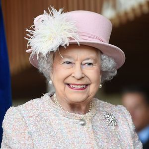 What does Queen Elizabeth think of Harry and Megan moving back to the UK? It's Swift Takes!