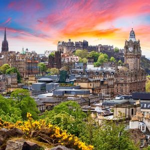 Jason DeRusha joins live from Edinburgh, Scotland!