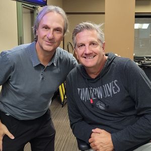 Full Show: White House media drama, Lou Raguse, and hour with Chris Finch, Swift Takes!, Jason DeRusha and more!