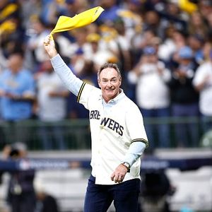 Paul Molitor shares World Series memories and what he expects between the Brewers and Rays starting tonight!