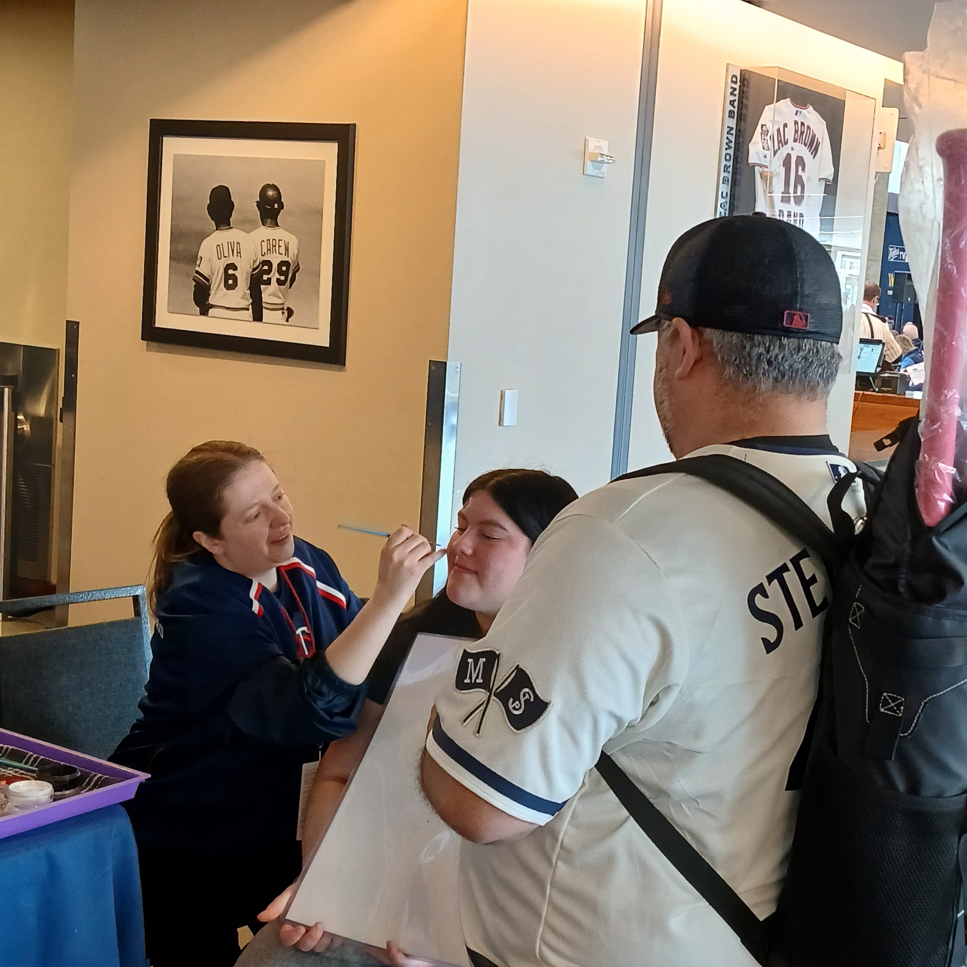 LIVE from TwinsFest: 1pm Hour