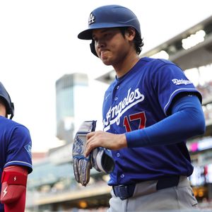 Twins can't take advantage of late opportunities as Dodgers sweep