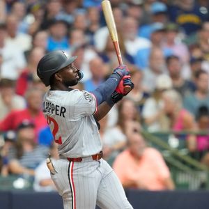 Culpepper makes history in Twins win over the Brewers