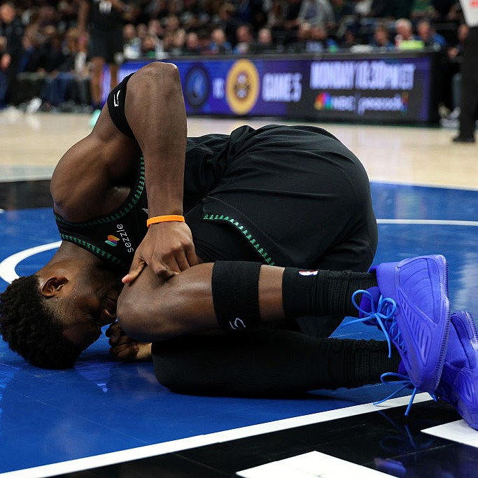 Chris Hine recaps the Wolves-Nuggets dramatic Game 4, defensive showcase!