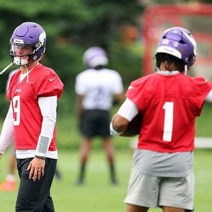Tom Linnemann on Vikings QB controversy, new Vikings assistant GMs!