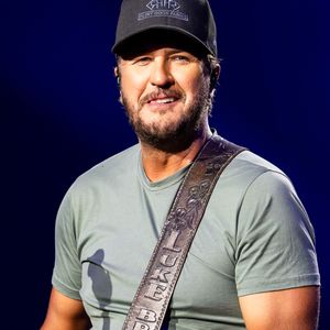 Luke Bryan | Friday Night Takeover