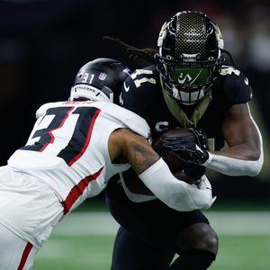 One person will decide Alvin Kamara's future in New Orleans: Mickey Loomis