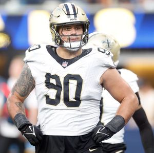 Bryan Bresee's season-ending ACL tear is brutal