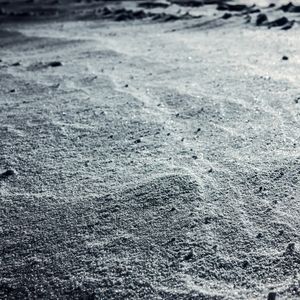 Can we extract resources from moon dust? LSU researchers are trying to find out