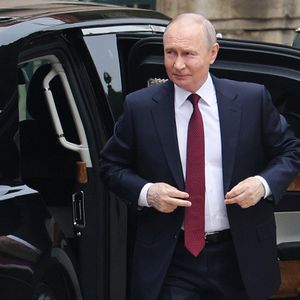 How will the war between Russia and Ukraine end?