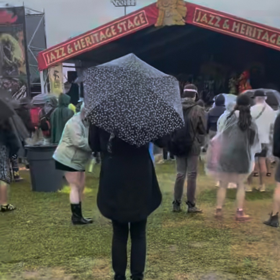 Scoot Hour 2: Nice weather doesn't mean Jazz Fest isn't gonna be kinda smelly and nasty