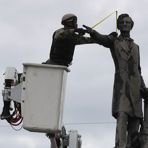 Hour 2: What could the City of New Orleans do if they acquired control over Confederate monuments taken down years ago?