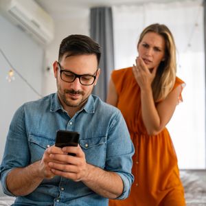 Should you have full access to your partner's phone?