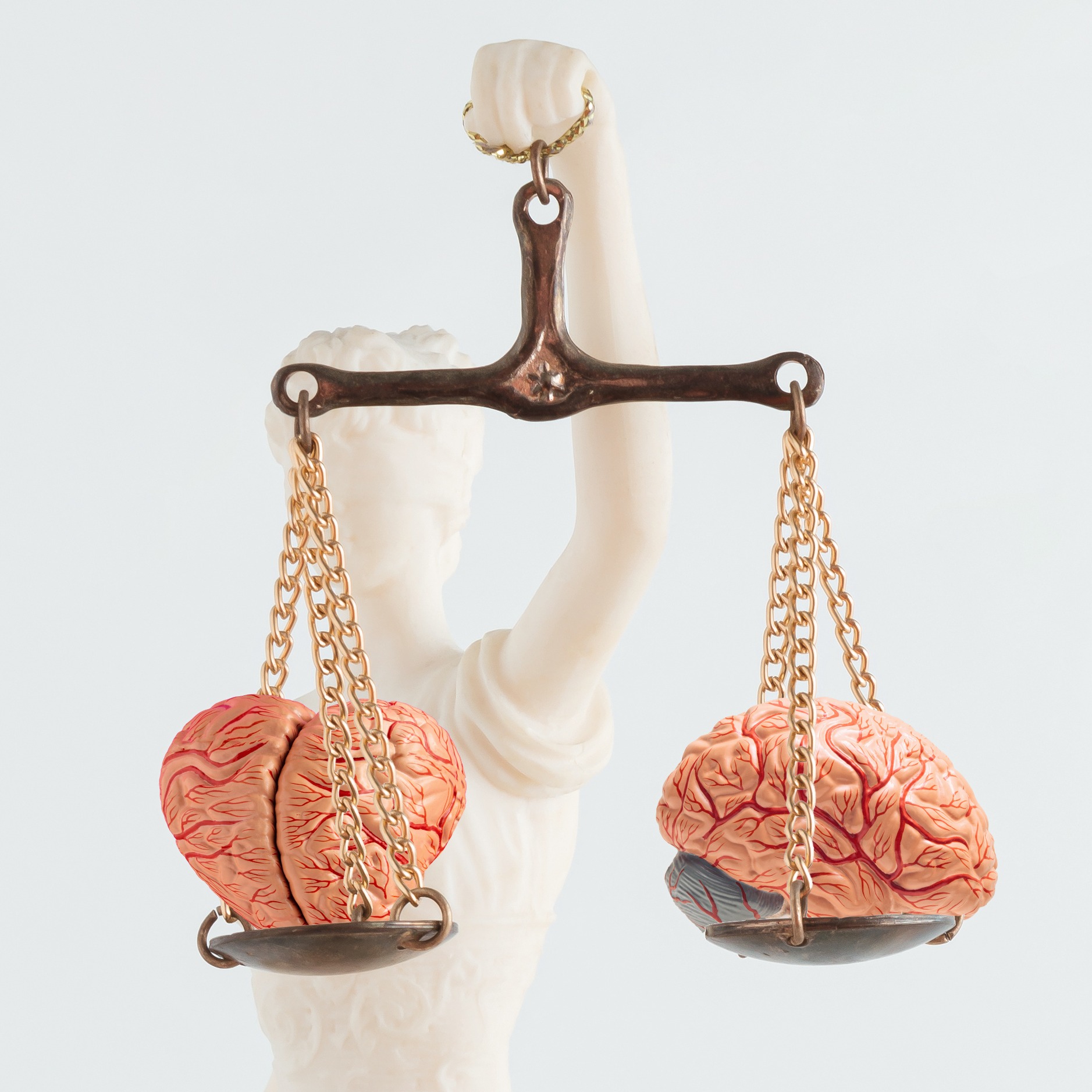 How does the justice system handle defendants with mental illnesses?