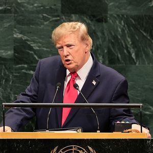 Trump takes "only I can fix it" routine to the United Nations
