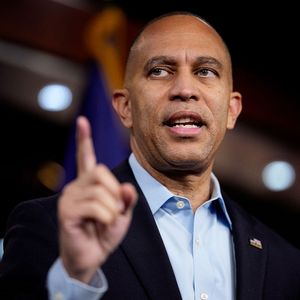 Full Show 10/23/2026: Blue wave looks likely and DEMS will have to learn to live with it