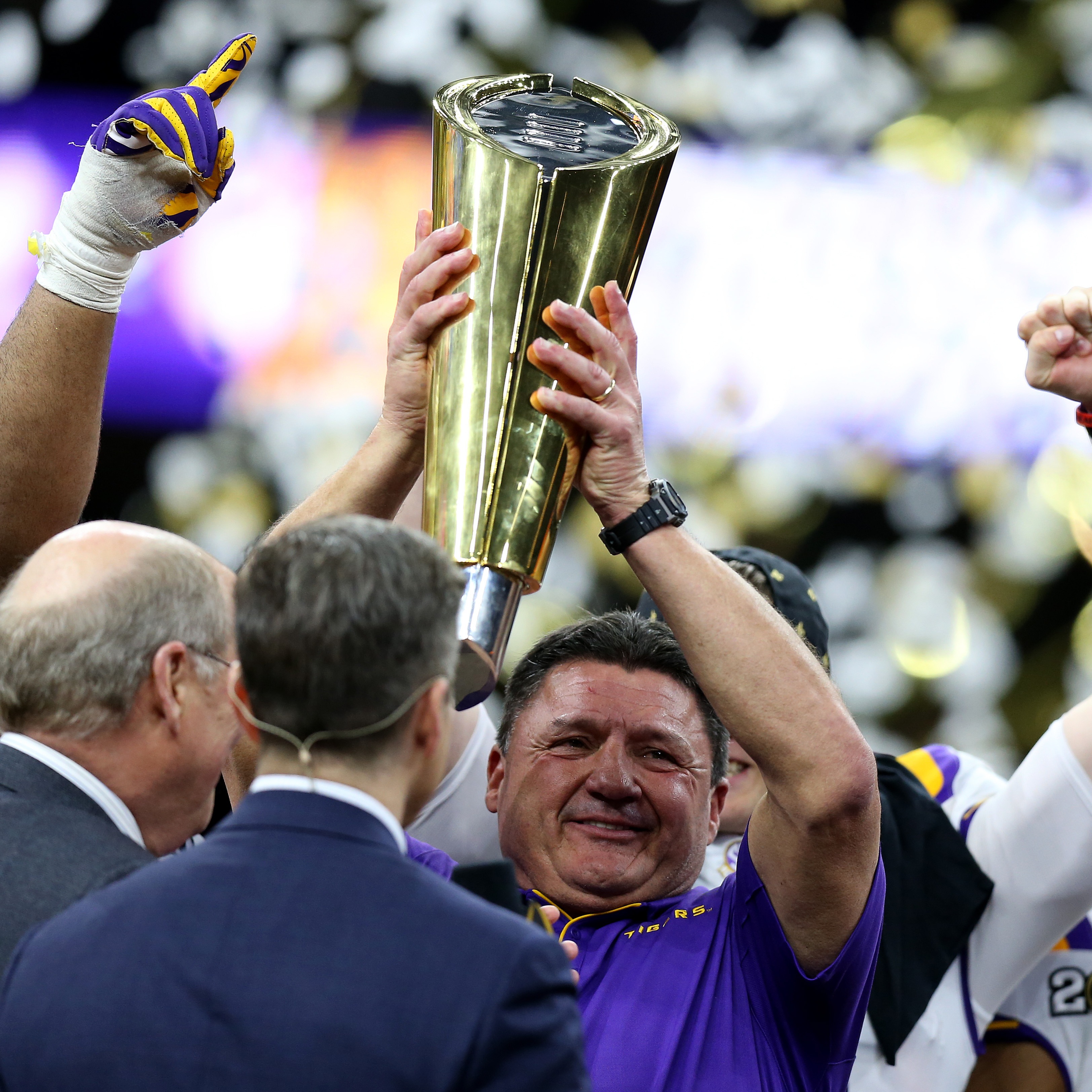 Full Show 5-21-26: Coach O is back where he belongs: in the purple and gold!