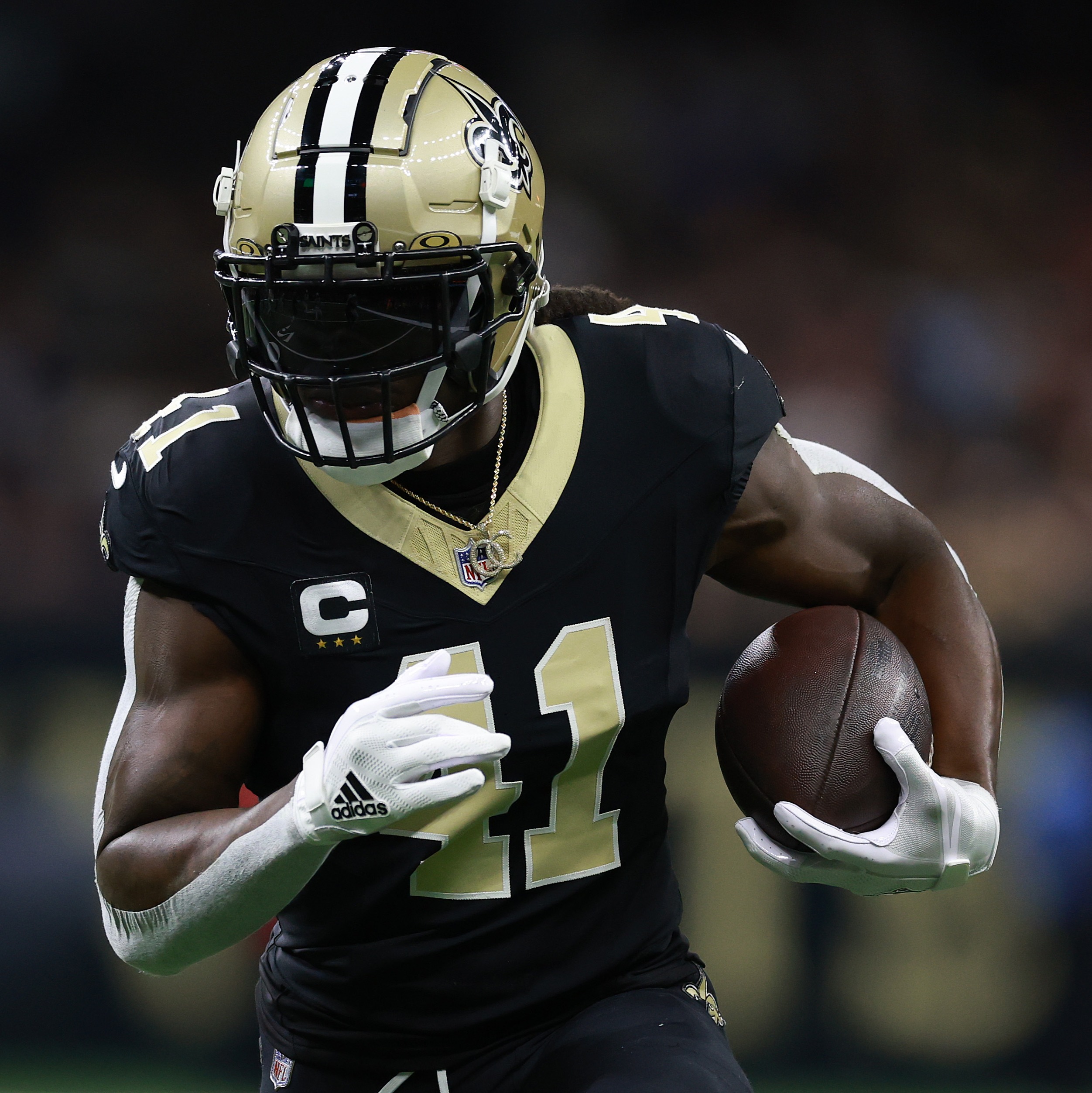 Hour 1: Surprise! Guess who was back at practice for the black-and-gold?