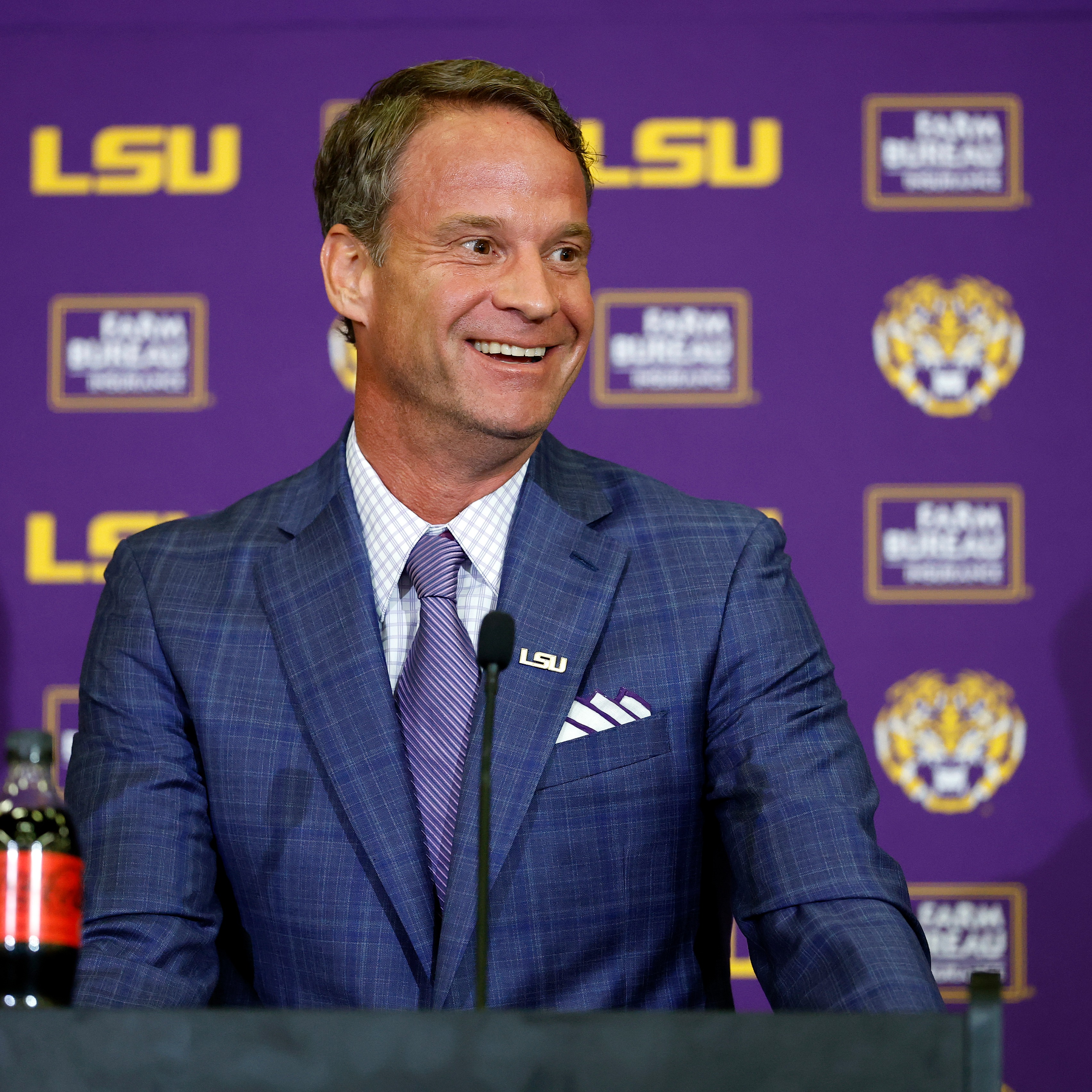 Hour 2: LSU is "doing everything right" in pursuit of 5-star WR Easton Royal