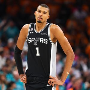Hour 3: Can the young Spurs follow Milwaukee's blueprint from 2021?