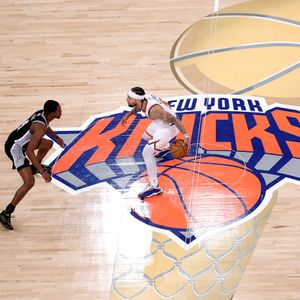 Hour 3: Knicks HC Mike Brown gave Jose Alvarado a round of applause after Game 4