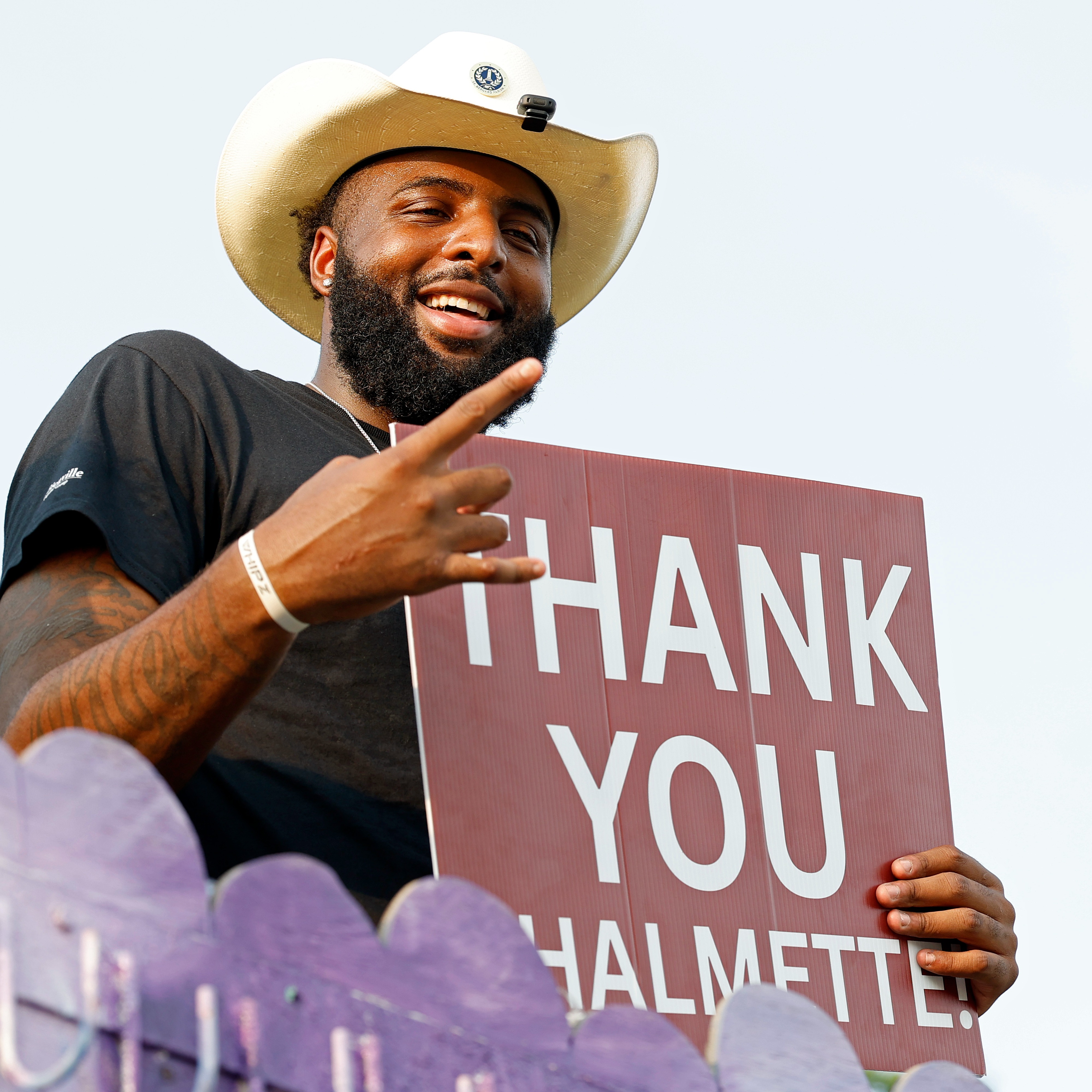 Hour 1: Chalmette native Mitchell Robinson got a major payday from the Boston Celtics