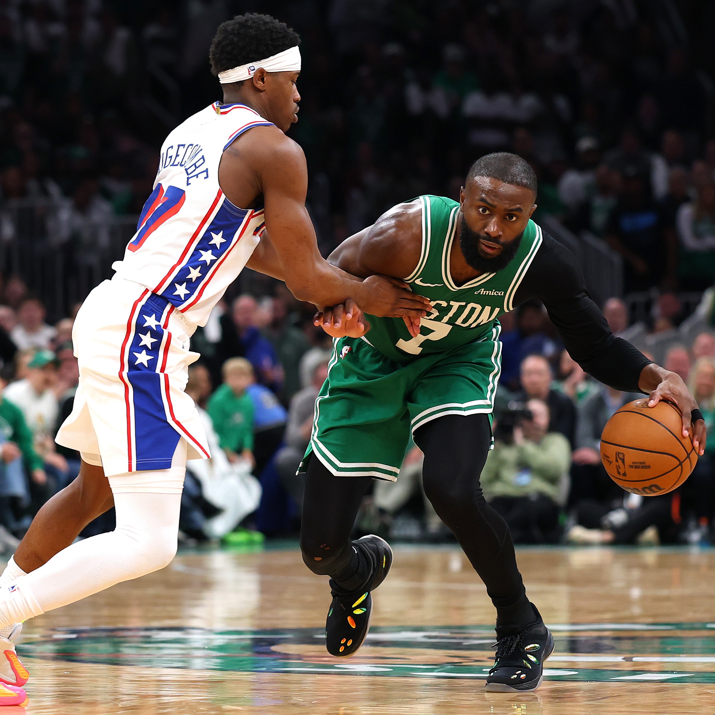 Boston traded Jaylen Brown to.... Philadelphia???